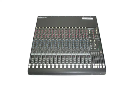 MACKIE CR1604 VLZ 16 CHANNEL MIXER